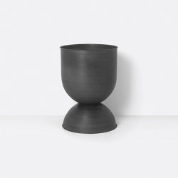 Hourglass Pot - Medium - Black | Plant pots | ferm LIVING