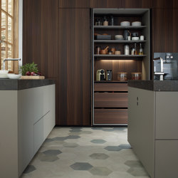 FINE Retractable tall unit | Kitchen furniture | Santos