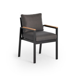 Timeless Stuhl mit Armlehnen | Chairs | GANDIABLASCO