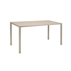 Inside Out | Table 140 x 70 cm | Dining tables | FERMOB
