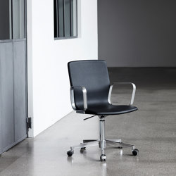 Butterfly Swivel High | Office chairs | Magnus Olesen