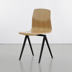 S19 | Chairs | De Machinekamer Galvanitas