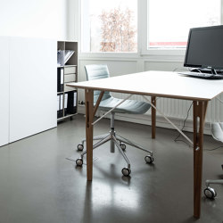 Rho table | Desks | OXIT design