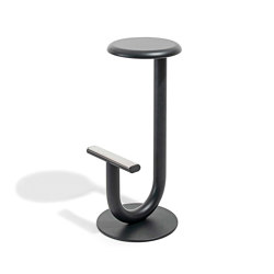 Strong | taburete H83 | Bar stools | Desalto