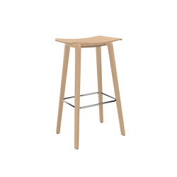 Four Stools 105, wooden legs | Bar stools | Four Design