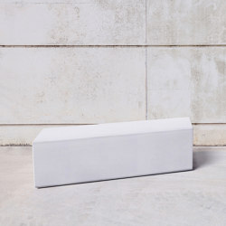 Box to Box | Box VR Bench | Benches | Sit