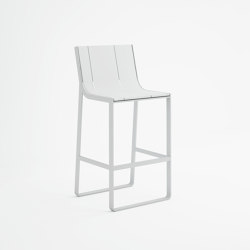 Flat Stool with High Backrest | Bar stools | GANDIABLASCO