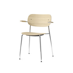 Co Chair w/ Armrest, Chrome / Natural Oak | Chairs | Audo Copenhagen