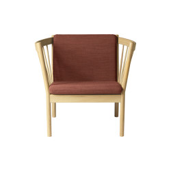 J146 Lounge Chair by Erik Ole Jørgensen | Sessel | FDB Møbler