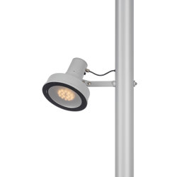 Arne direct lighting pole application | Street lights | URBIDERMIS SANTA & COLE