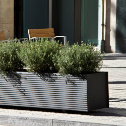 Tram planter | Plant pots | URBIDERMIS SANTA & COLE