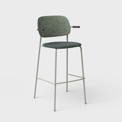 Hale PET Felt Bar Stool Armrests Upholstered | Bar stools | De Vorm