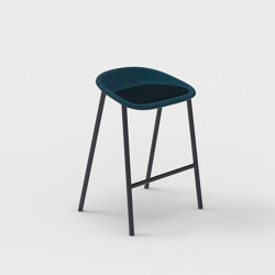 LJ 4 PET Felt Counter Stool Upholstered | Counter stools | De Vorm