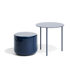 The pair M side tables | steel blue | Nesting tables | møbel copenhagen
