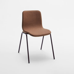 TIPI Stackable Chair 1.32.Z/I | Sillas | Cantarutti