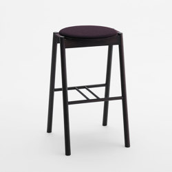 Tipi Stackable Bench 7.02.3/I | Architonic