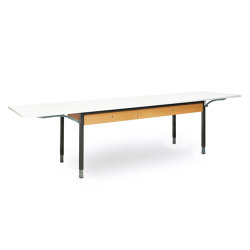 Tailor table 1795 | Objekttische | Embru-Werke AG