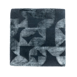 Obsidian blue basalt | Tapis / Tapis de designers | kymo