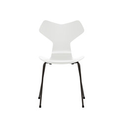 Grand Prix™ | Chair | 3130 | White lacquered | Black base | Chairs | Fritz Hansen