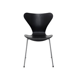 Series 7™ | Chair | 3107 | Black coloured ash | Silver grey base | Chairs | Fritz Hansen