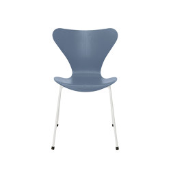 Series 7™ | Chair | 3107 | Dusk Blue coloured ash | White base | Chaises | Fritz Hansen