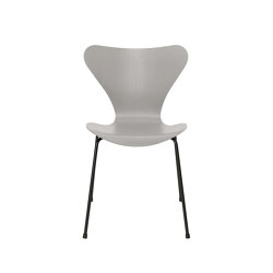 Series 7™ | Chair | 3107 | Nine grey coloured ash | Black base | Sillas | Fritz Hansen