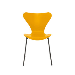 Series 7™ | Chair | 3107 | True yellow coloured ash | Warm graphite base | Sillas | Fritz Hansen