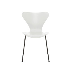 Series 7™ | Chair | 3107 | White coloured ash | Warm graphite base | Sedie | Fritz Hansen