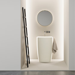 Oltre - bath towel ladder rack in MDF | Portasciugamani | NIC Design