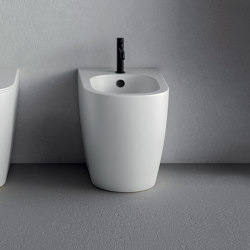 Pin floor-mounted bidet | Bathroom fixtures | NIC Design