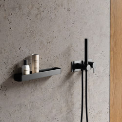 Curva - steel shower shelf | Tablettes / Supports tablettes | NIC Design