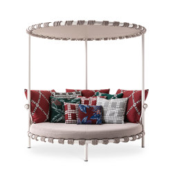 561 Trampoline Love-Bed | with armrests | Cassina