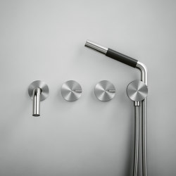 Q | Set of 2 hydroprogressive mixers for bathtub with spout and hand shower. | Duscharmaturen | Quadrodesign