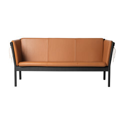 J149 Sofa by Erik Ole Jørgensen | with armrests | FDB Møbler