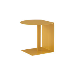Oda | Pedestal Table Moutarde Lacquer | Tables d'appoint | Ligne Roset