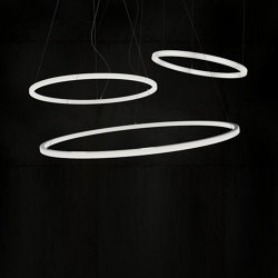 Luminaire LED en forme d'anneau TheO 1500 lampe à suspension | Suspended lights | leuchtstoff