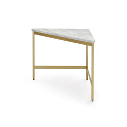 Capilano Tavolino 55x55 - Versione triangolare con top in marmo Carrara | Tavolini alti | ARFLEX