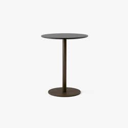 In Between SK17 Bronzed w. Black Fenix Laminate | Bistro tables | &TRADITION