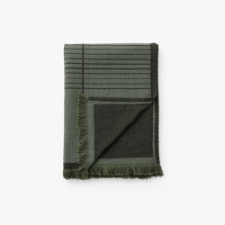 Untitled AP10 AP10: Dark Green | Home textiles | &TRADITION