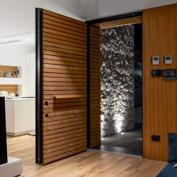 Tekno | The safety door with concealed hinges | Entrance doors | Oikos Venezia – Architetture d’ingresso