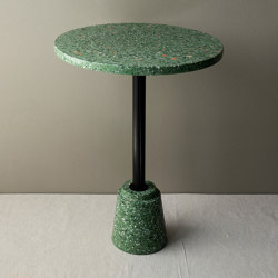 Conic Green Coffee Table | Tables d'appoint | Karoistanbul