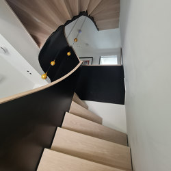 Zig Zag stair with flat steel balustrade | Sistemas de escalera | Siller Treppen