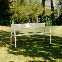 Basic | Outdoor Parkbank | with armrests | Urbidermis