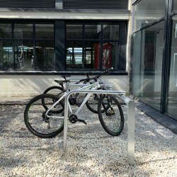 Bicilínea U bicycle rack | Bicycle parking systems | URBIDERMIS SANTA & COLE