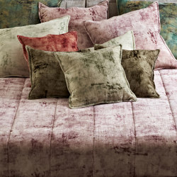 Tiziano Quilted bedspread in plain velvet | Duvets | Mastro Raphael