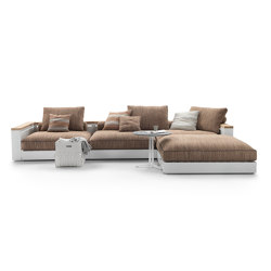 Freeport sofa | with armrests | Flexform