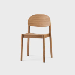Esszimmerstuhl „Citizen”, ovale Rückenlehne, Eiche, natur geölt | Chairs | EMKO PLACE