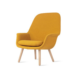 Smile Lounge High Back Wood Base | Sessel | ICONS OF DENMARK