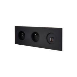 Black Soft Touch - Triple Horizontal Cover Plate - 2 Sockets - 1 HDMI | Schuko sockets | Modelec