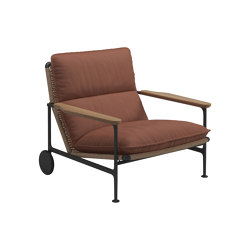 Zenith lounge Chair with arms | Sessel | Gloster Furniture GmbH